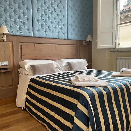 Chalet Lucca Bed & Breakfast 4*