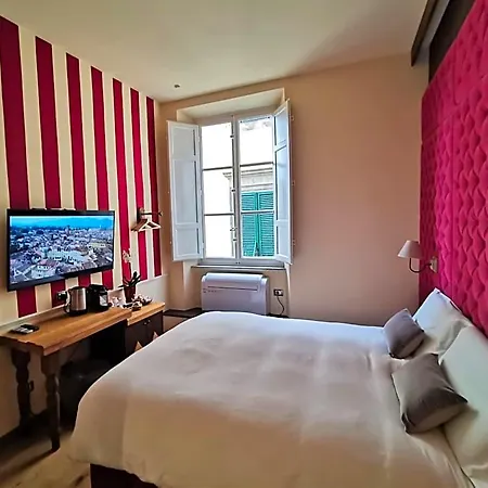 Chalet Lucca Bed & Breakfast 4*